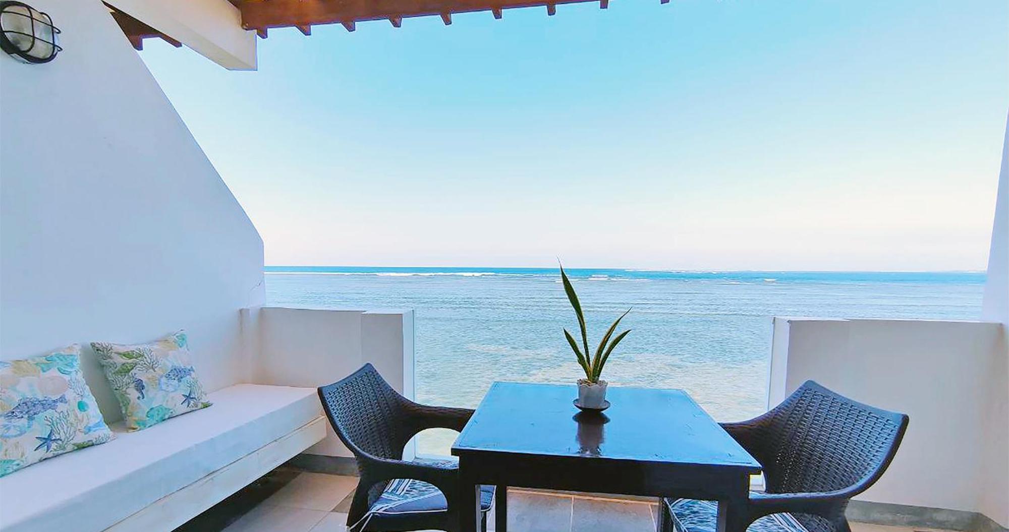 Casa Almarenzo Bed & Breakfast Bolinao Bagian luar foto