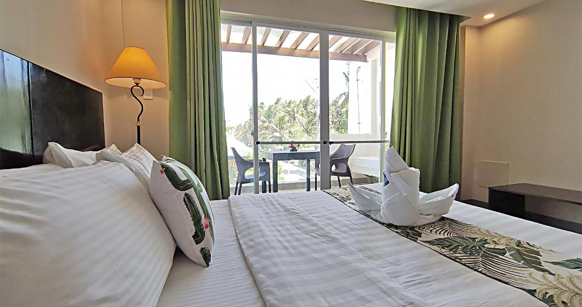 Casa Almarenzo Bed & Breakfast Bolinao Bagian luar foto