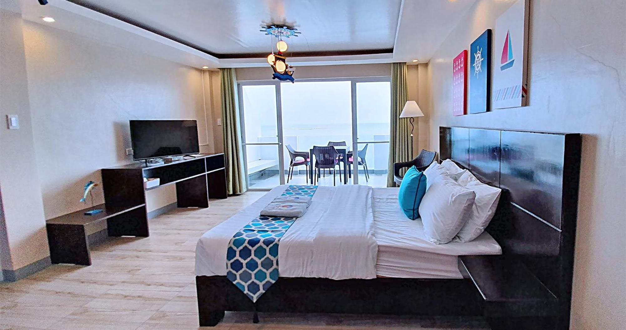 Casa Almarenzo Bed & Breakfast Bolinao Bagian luar foto