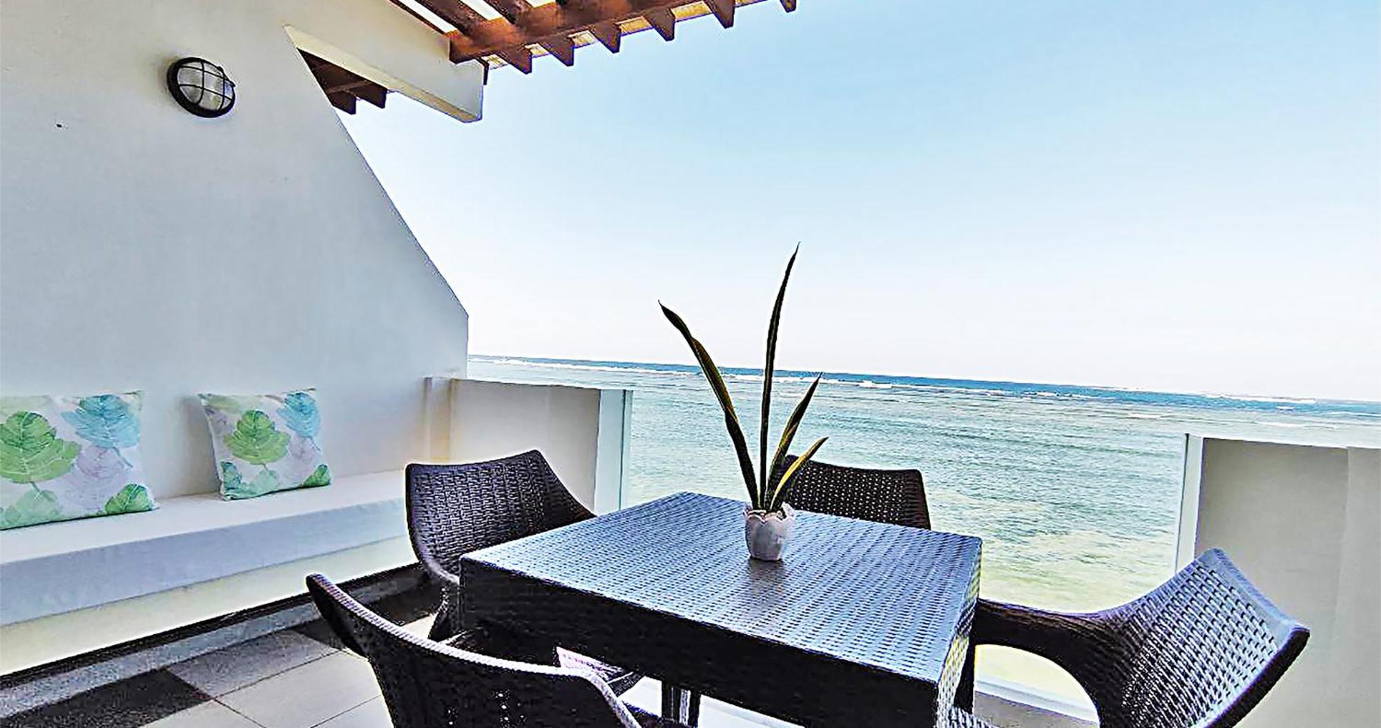 Casa Almarenzo Bed & Breakfast Bolinao Bagian luar foto