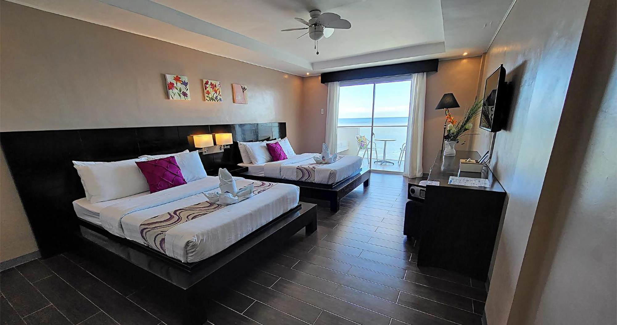 Casa Almarenzo Bed & Breakfast Bolinao Bagian luar foto