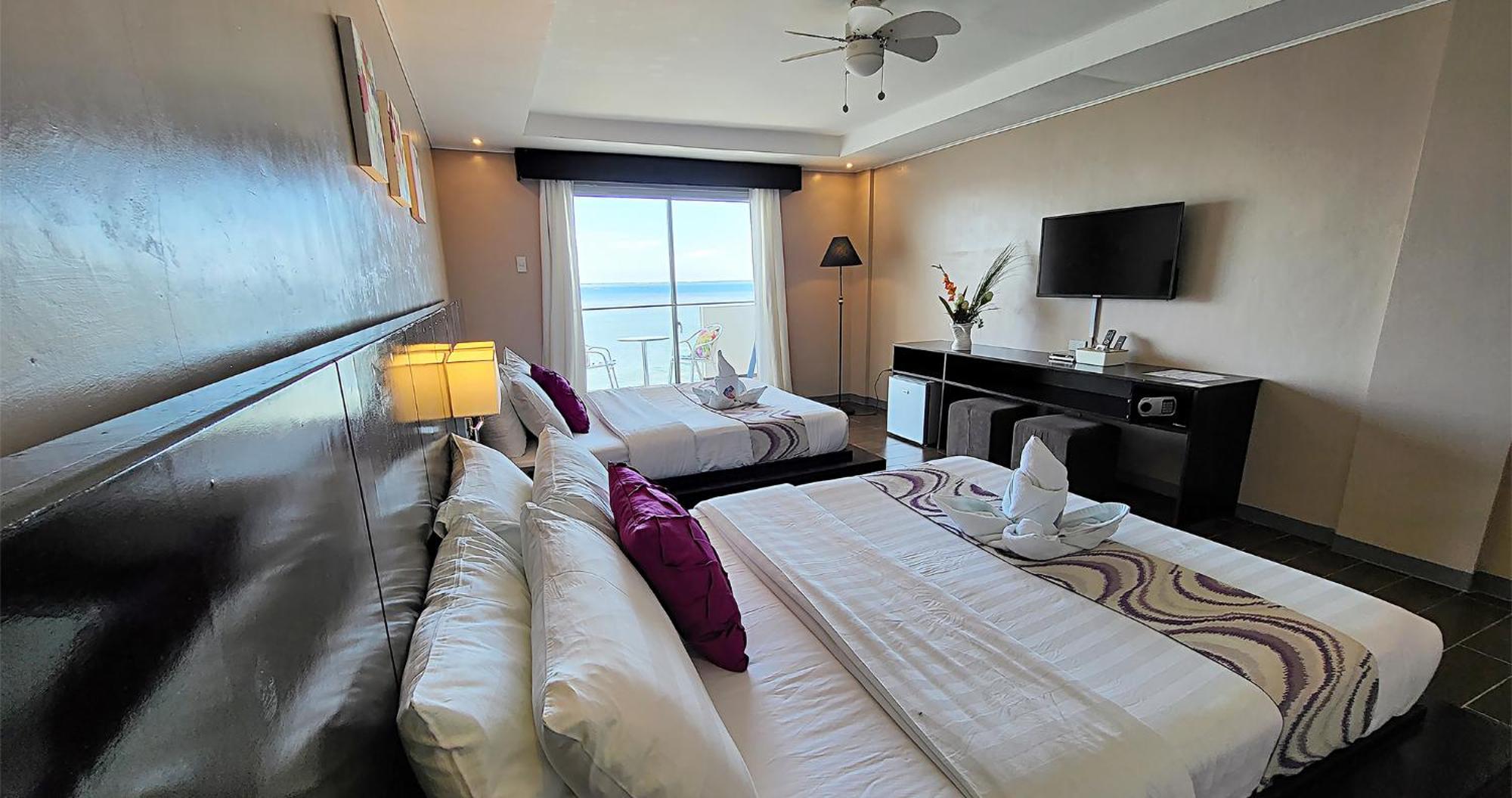Casa Almarenzo Bed & Breakfast Bolinao Bagian luar foto