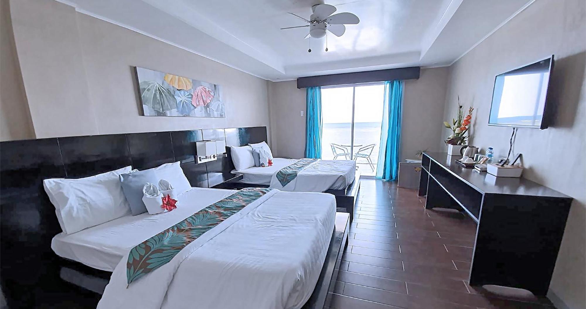 Casa Almarenzo Bed & Breakfast Bolinao Bagian luar foto