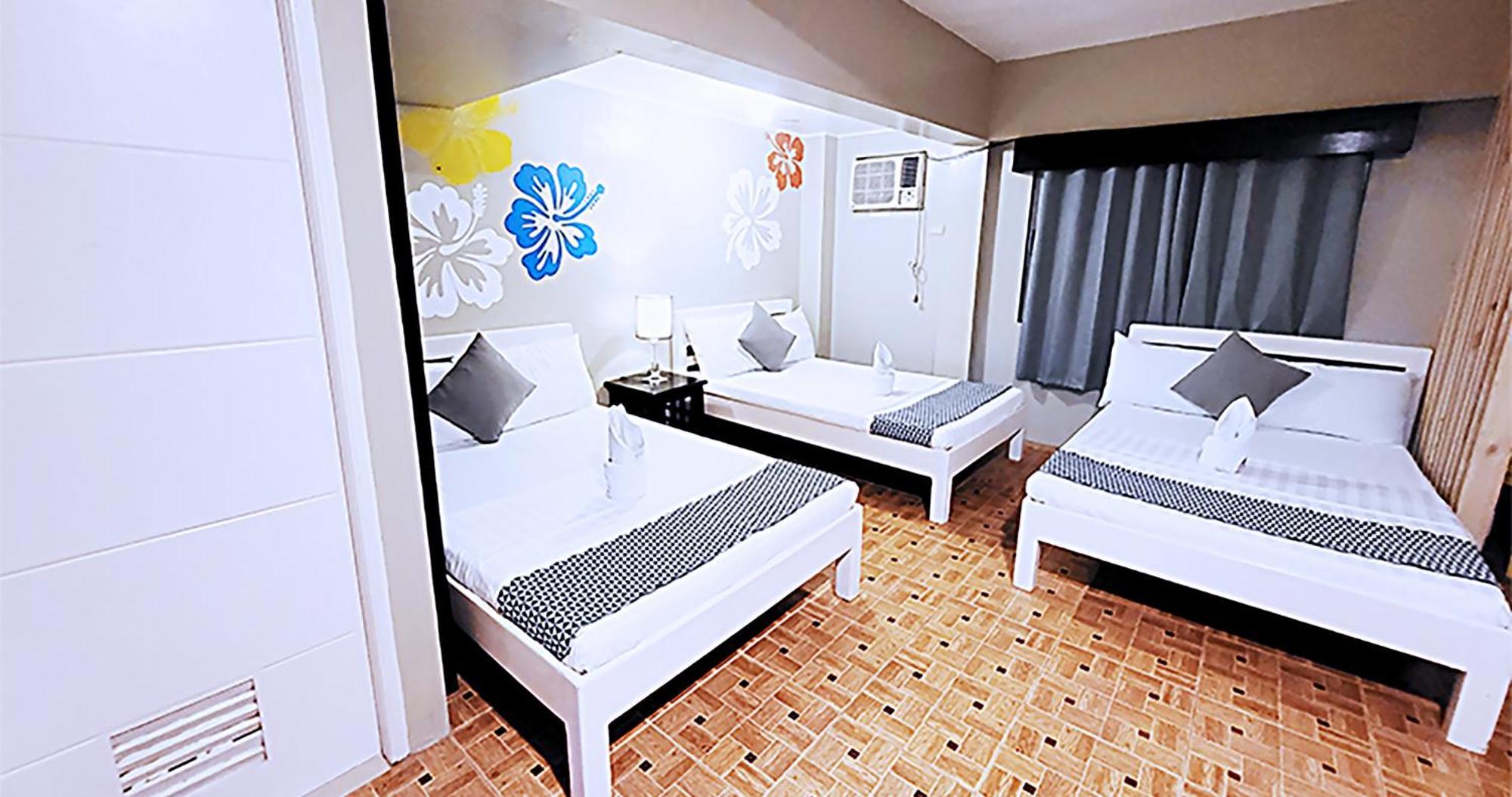 Casa Almarenzo Bed & Breakfast Bolinao Bagian luar foto