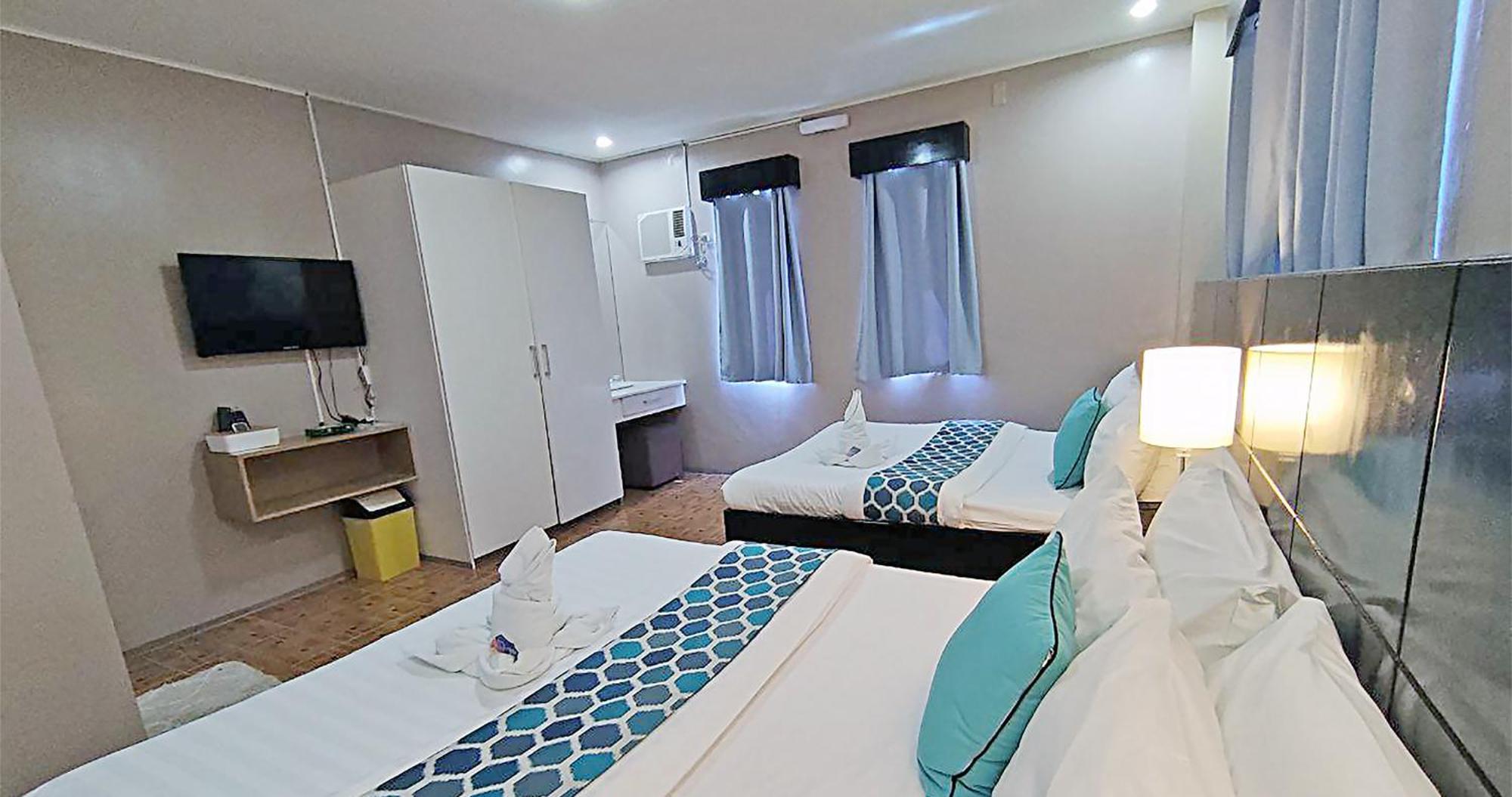 Casa Almarenzo Bed & Breakfast Bolinao Bagian luar foto