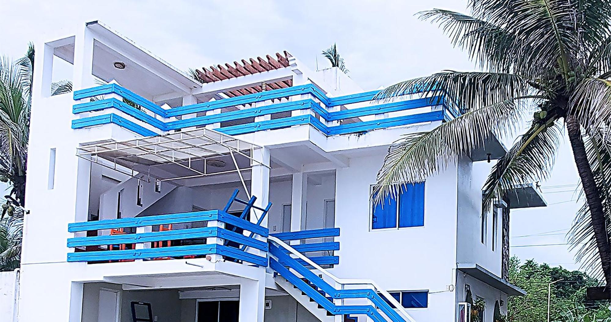 Casa Almarenzo Bed & Breakfast Bolinao Bagian luar foto