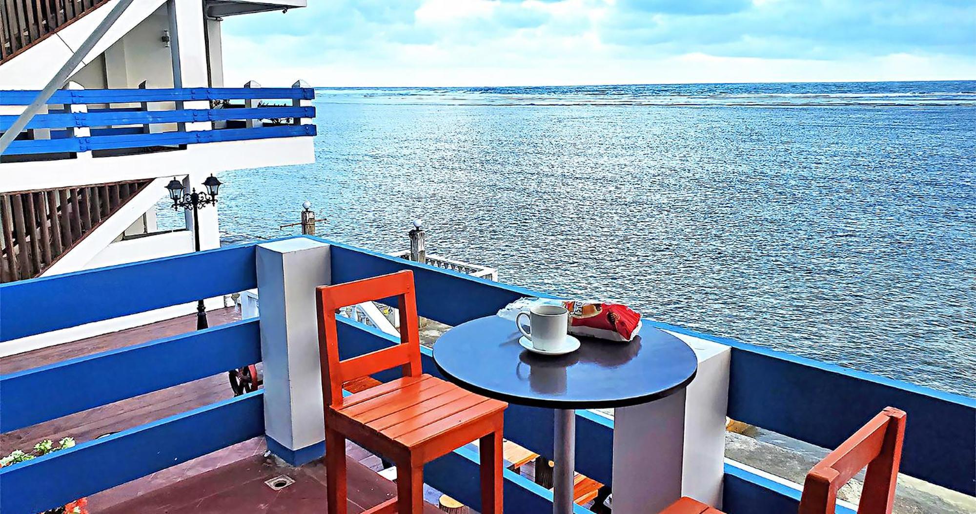 Casa Almarenzo Bed & Breakfast Bolinao Bagian luar foto